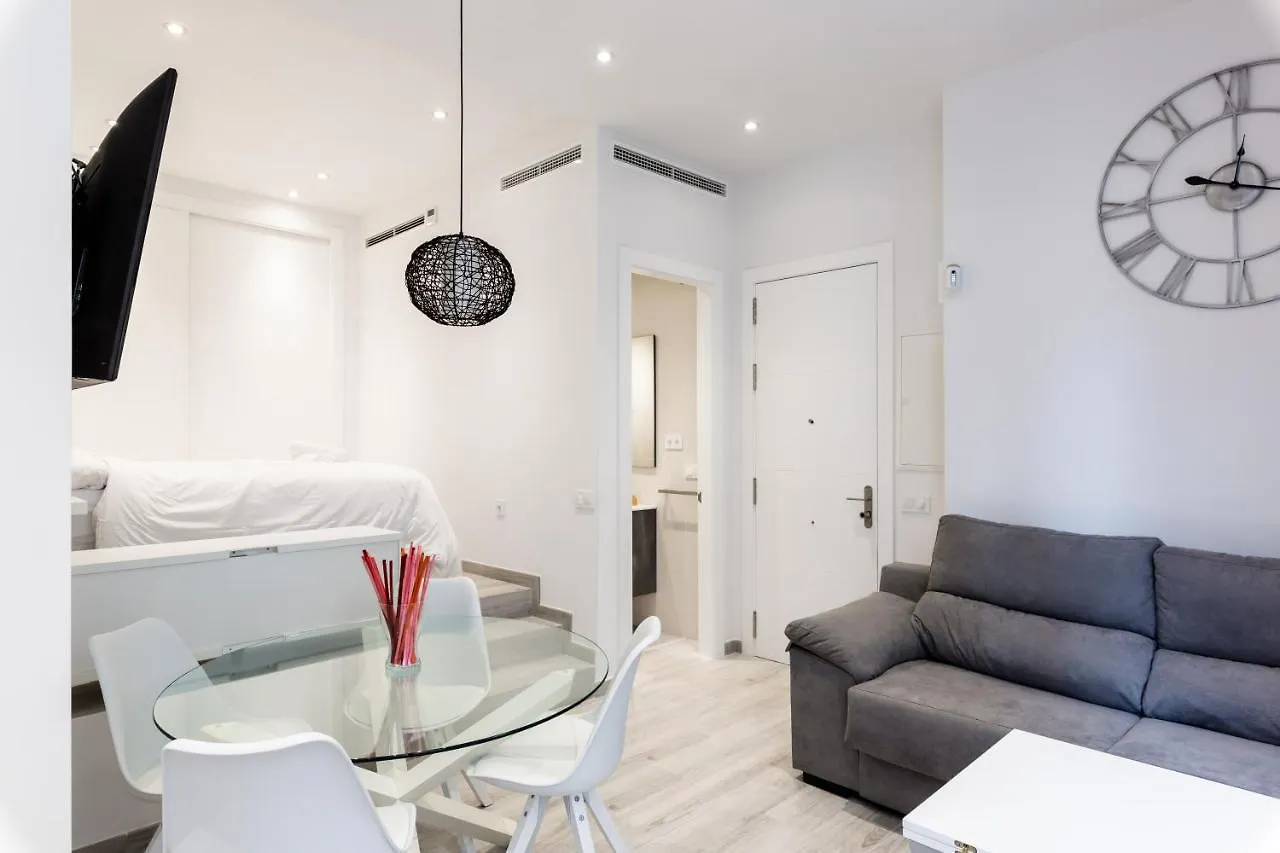 Minty Stay - Studio La Merced Malaga 0*,  Spain