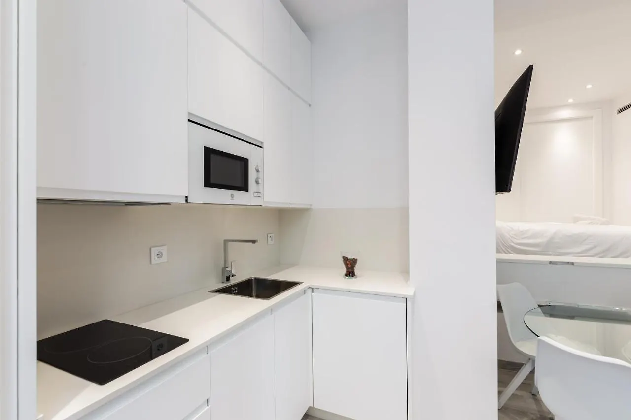 Minty Stay - Studio La Merced Malaga Apartment