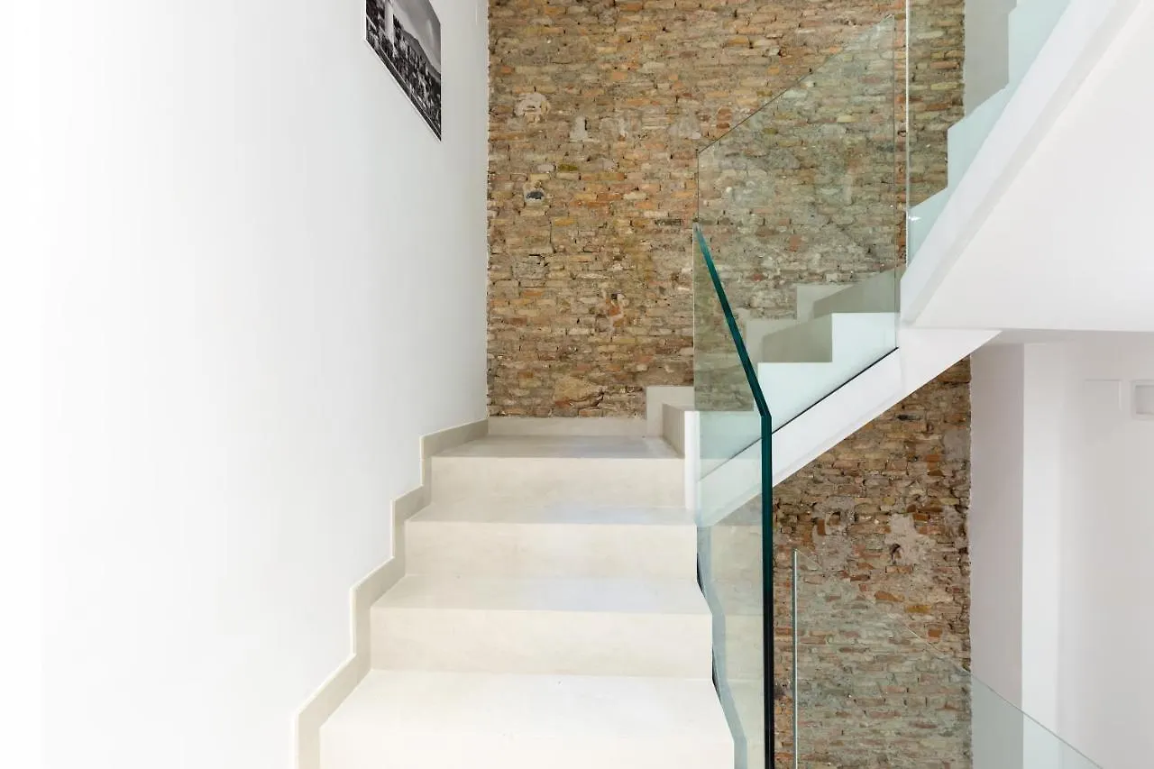 Minty Stay - Studio La Merced Málaga Apartment